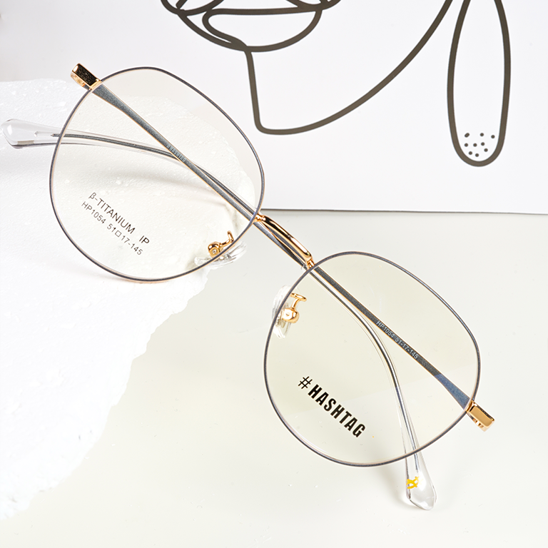 Hashtag B-TITANIUM IP HP1054 51 17-145